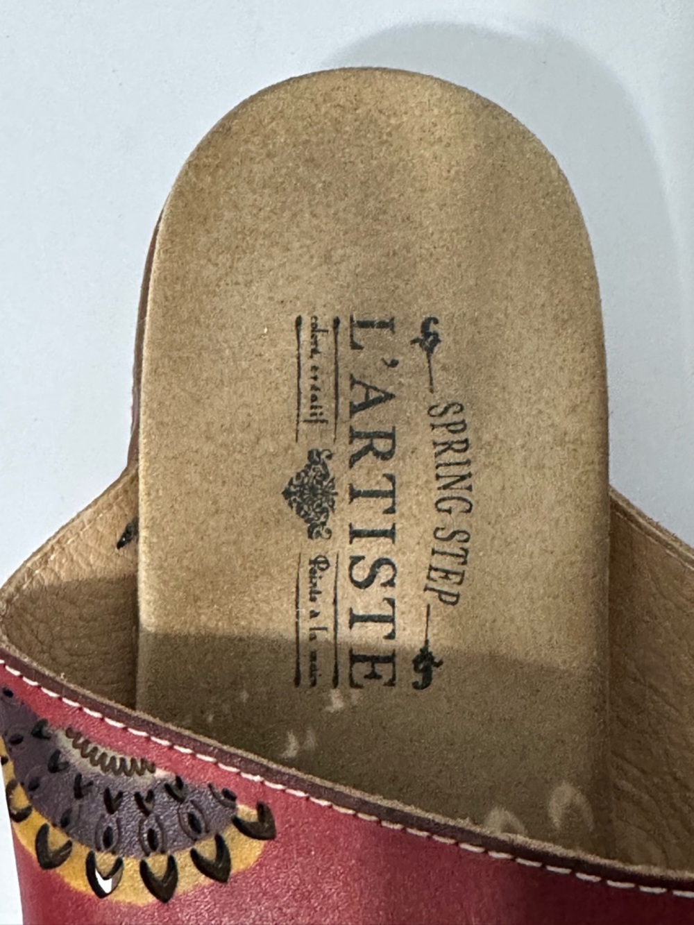 L'Artiste Sandals 7.5 Red Thong Slip On Boho Resort Travel Maximalist Dopamine - Picture 3 of 7